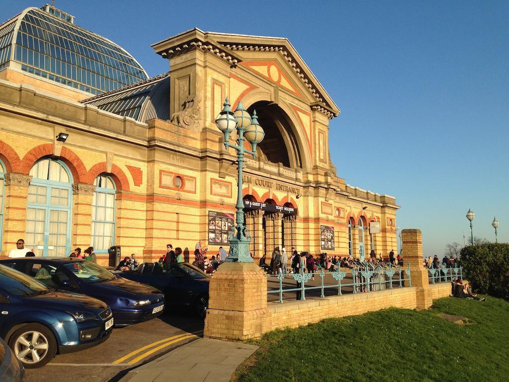 Отель Roseview Alexandra Palace Лондон